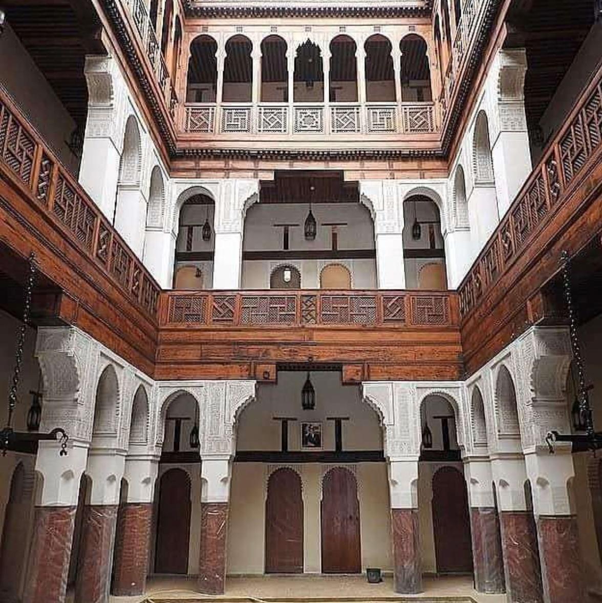 Fès